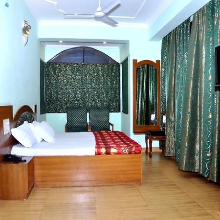Hotel Kailash Residency Dehradun Eksteriør billede